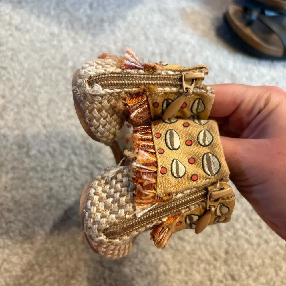 Disney Moana Sandals Sz 11 Tam Blue Stone Kids Dress Up Shoes Tassel